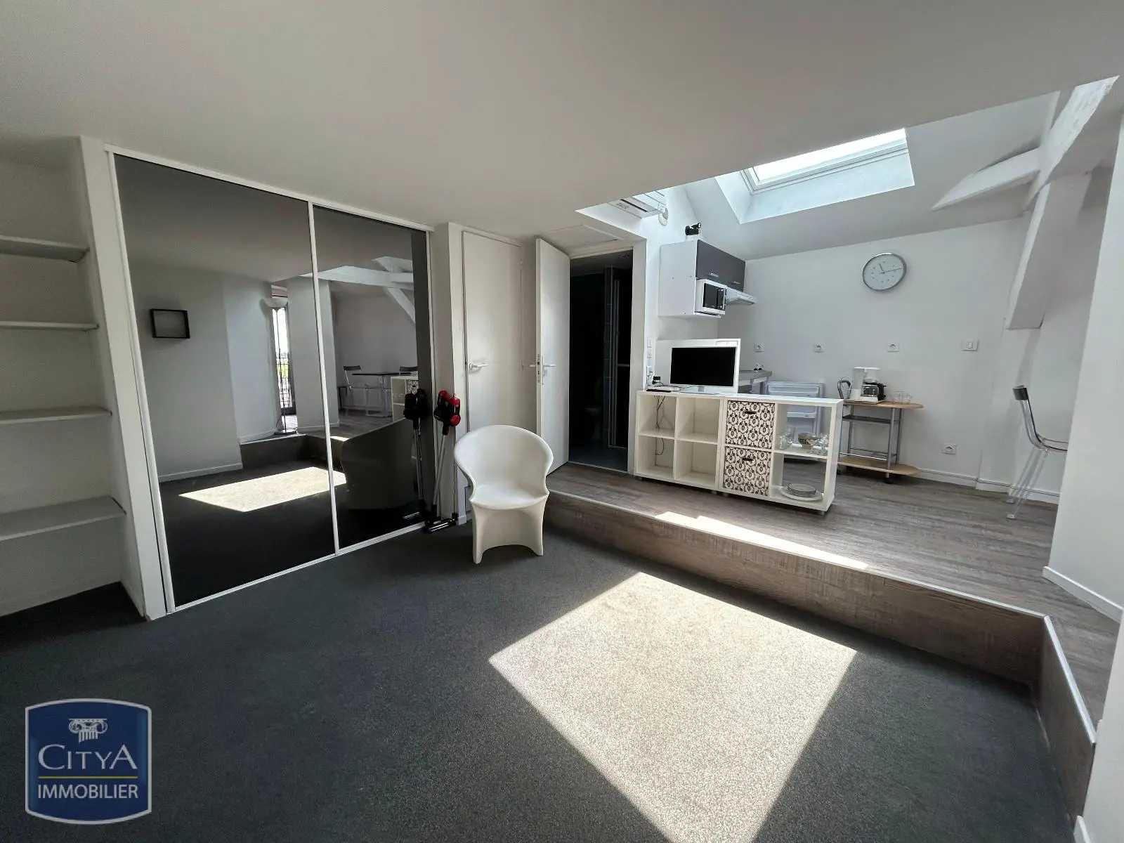 Photo 1 Appartement 1 pièce 26.3m²