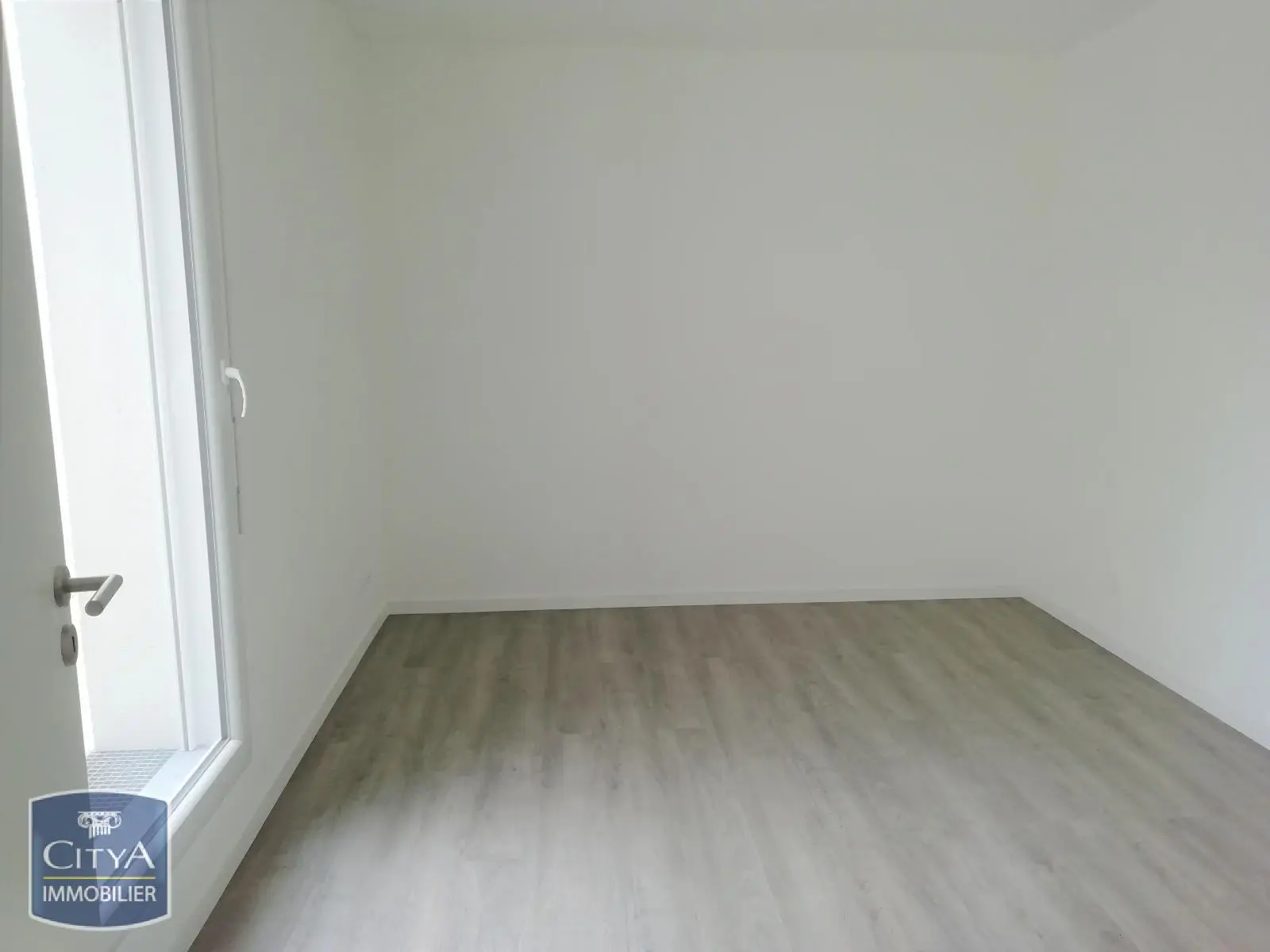 Photo 1 Maison 4 pièces 79.04m²