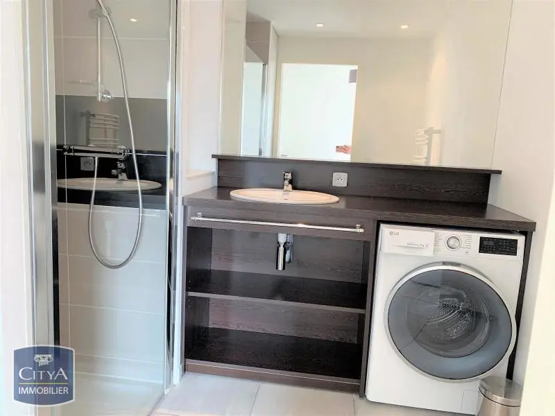 A LOUER - T2 - MEUBLÉ - SECTEUR GARE