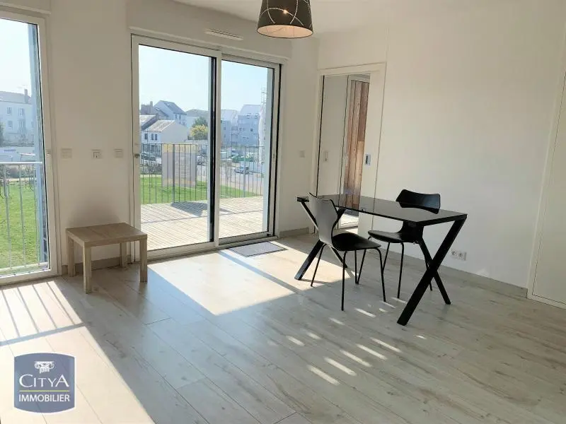 A LOUER - T2 - MEUBLÉ - SECTEUR GARE