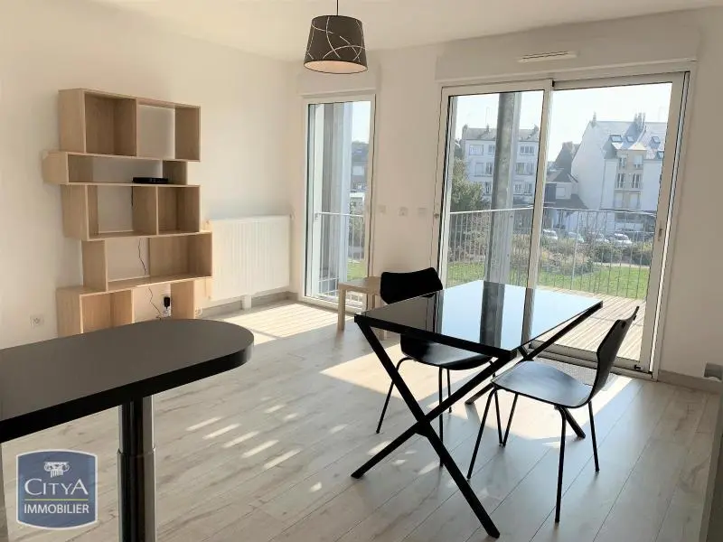 A LOUER - T2 - MEUBLÉ - SECTEUR GARE