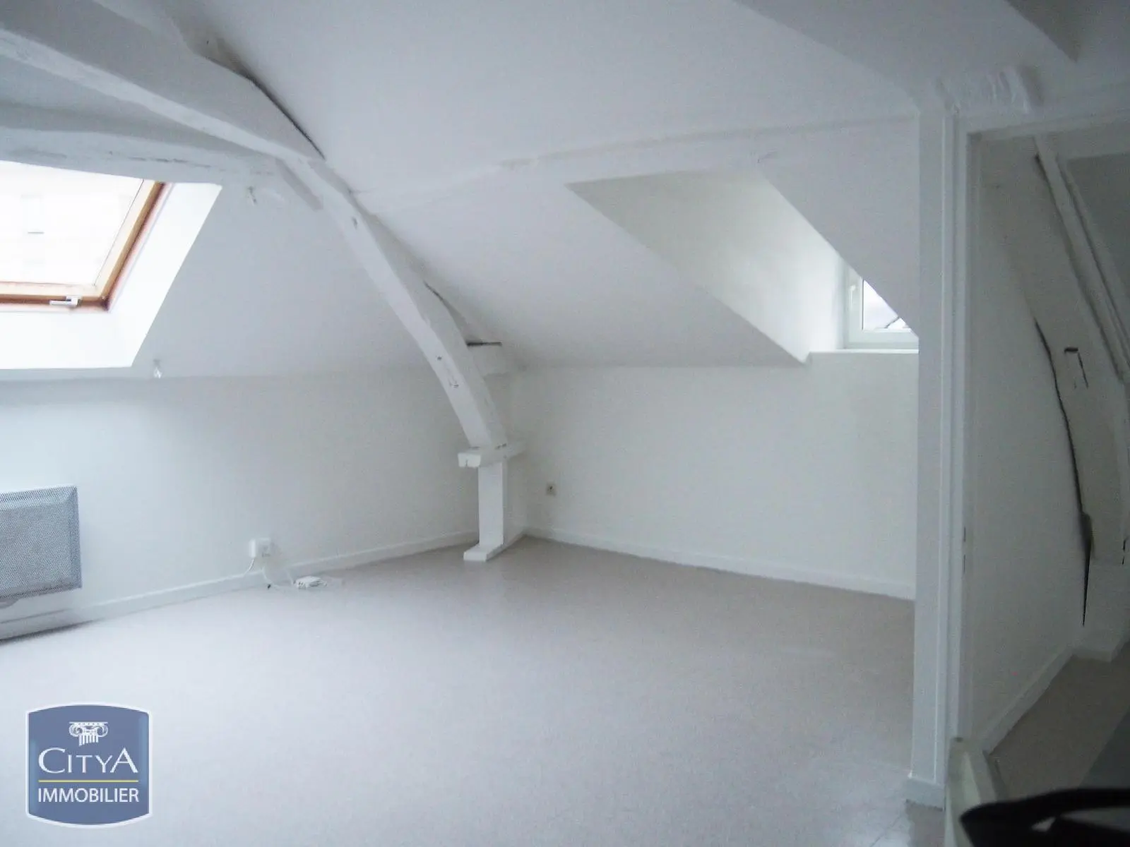 Photo 1 Appartement 1 pièce 15.46m²