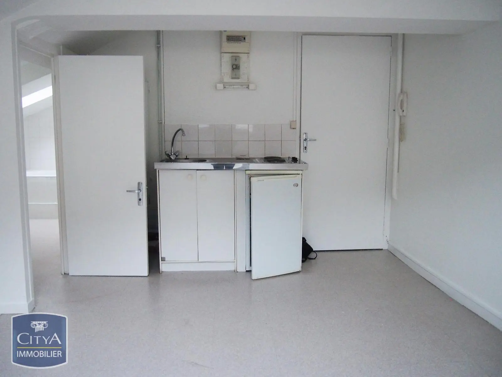Photo 8 Appartement 1 pièce 15.46m²