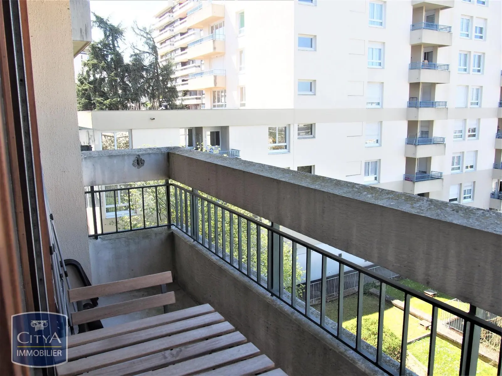 Photo 2 Appartement 1 pièce 33.89m²