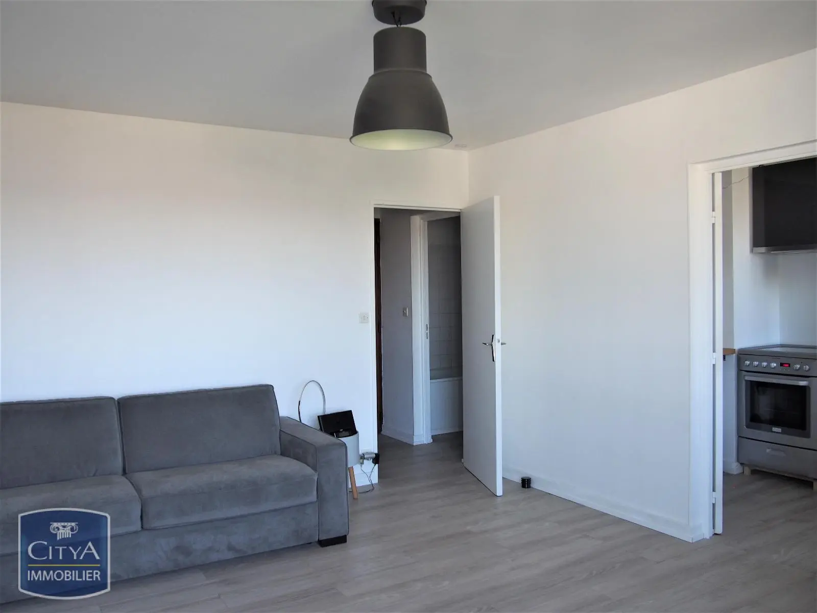 Photo 3 Appartement 1 pièce 33.89m²