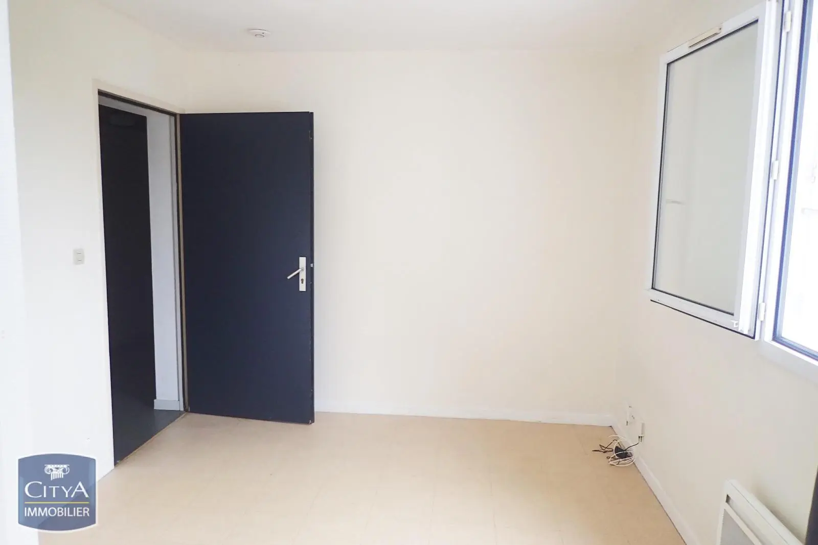 Photo 2 Appartement 1 pièce 14.87m²