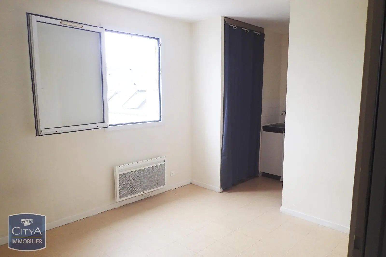 Photo 1 Appartement 1 pièce 14.87m²