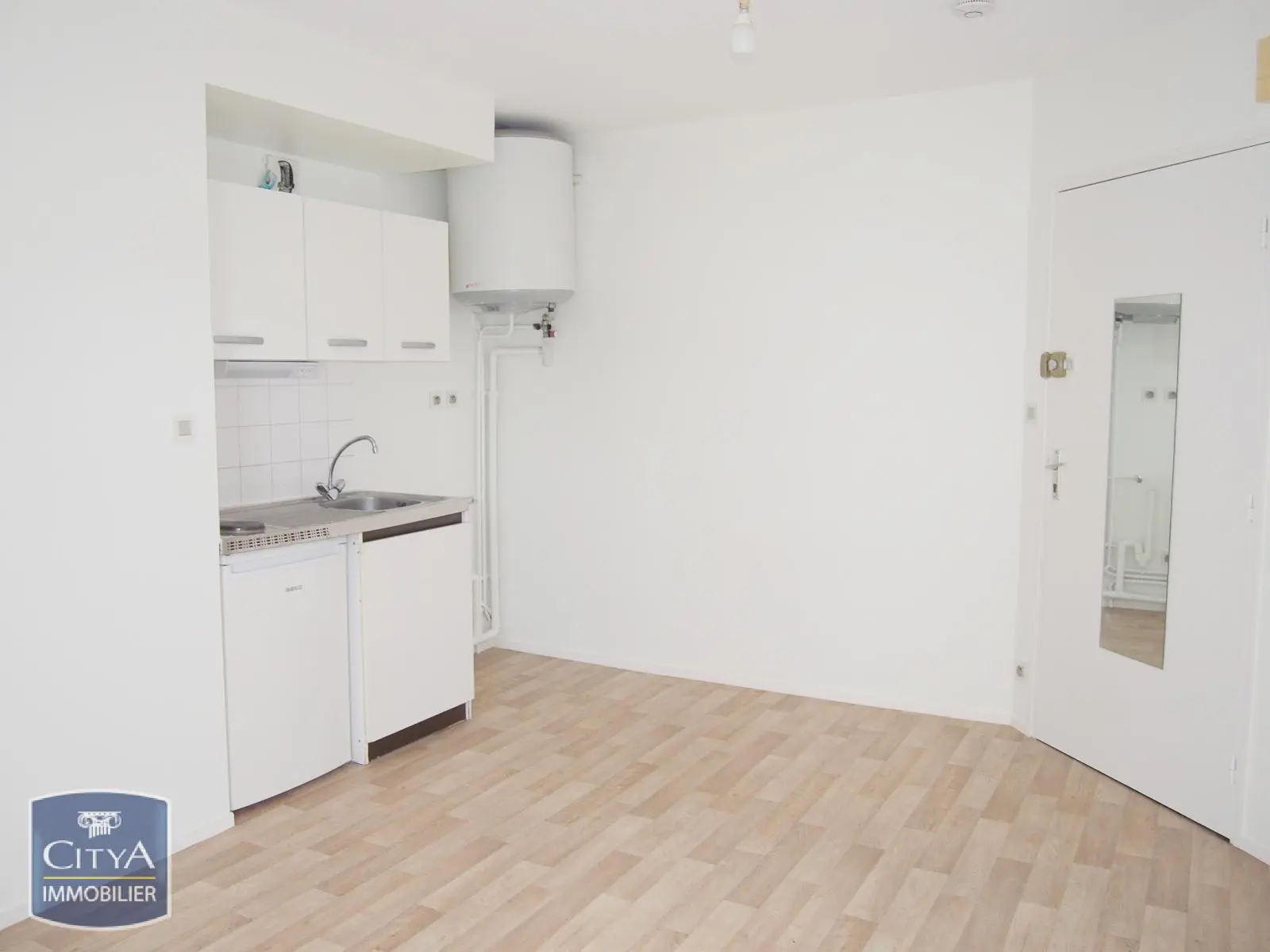 Photo 1 Appartement 2 pièces 27.97m²