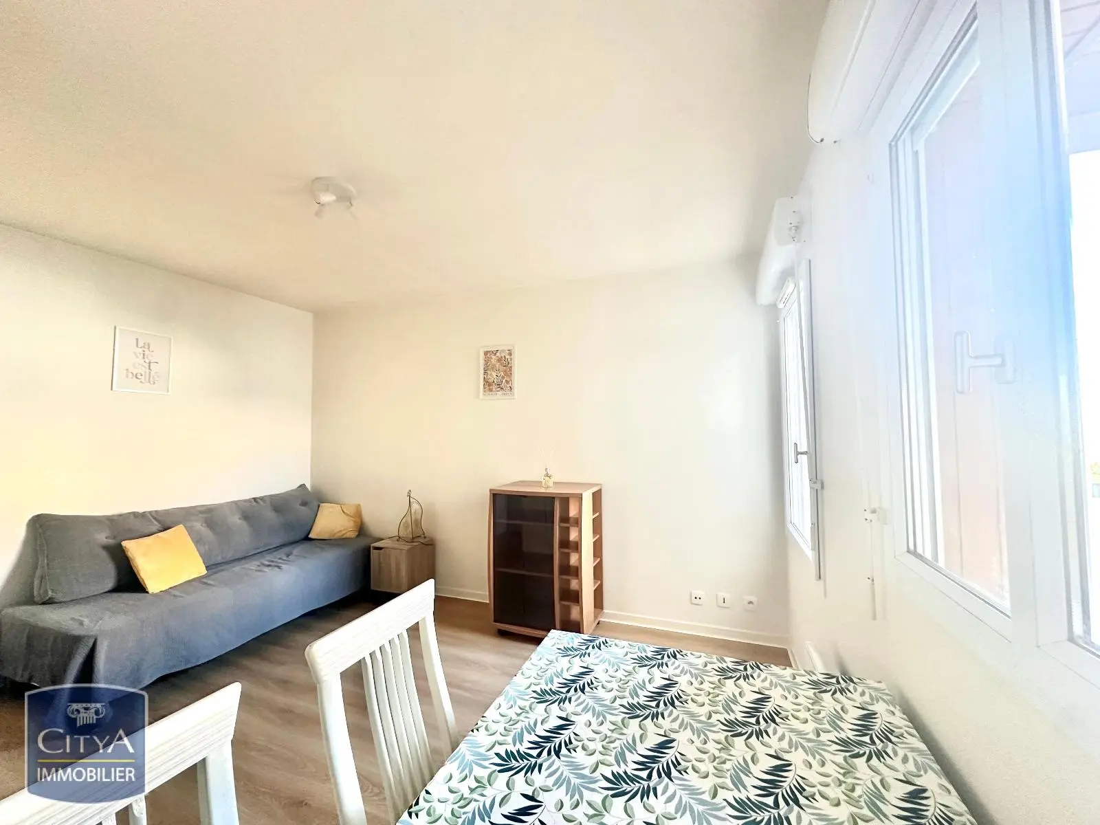 Photo 2 Appartement 1 pièce 24.95m²
