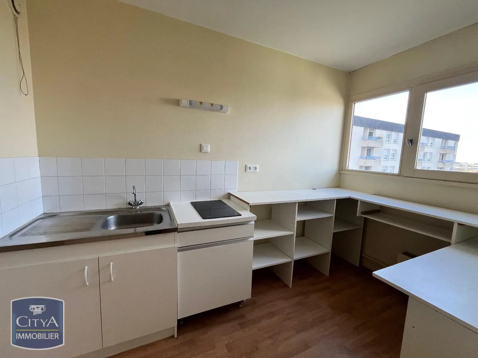 Photo 2 Appartement 1 pièce 33.91m²