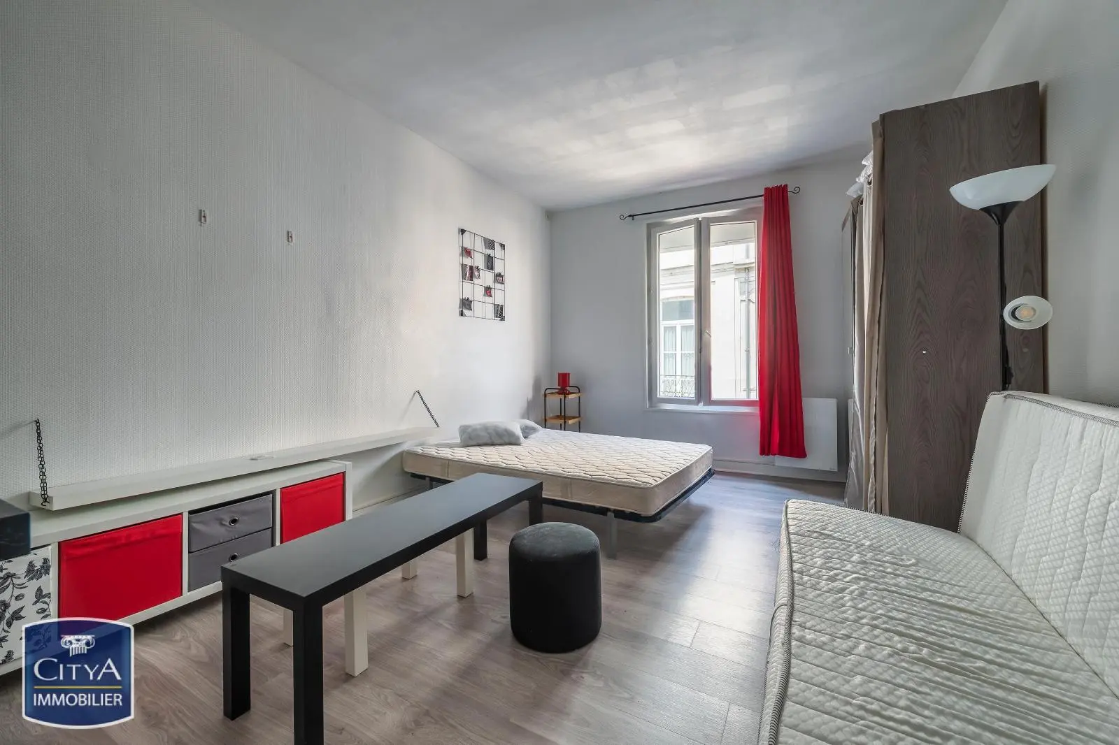 Photo 1 Appartement 1 pièce 27.35m²
