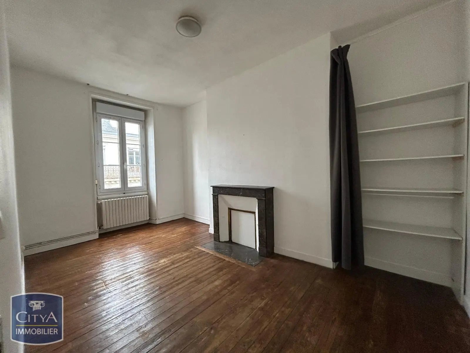 Photo 1 Appartement 1 pièce 24.76m²