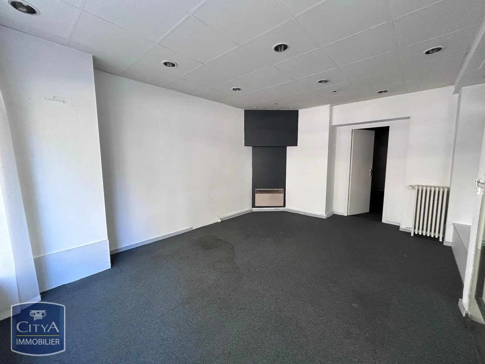 Photo 3 Local Commercial 30.58m²