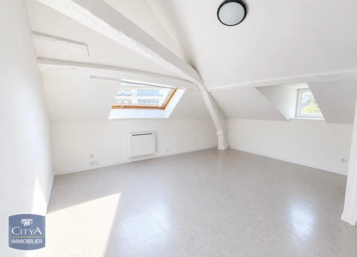 Photo 2 Appartement 1 pièce 12.85m²