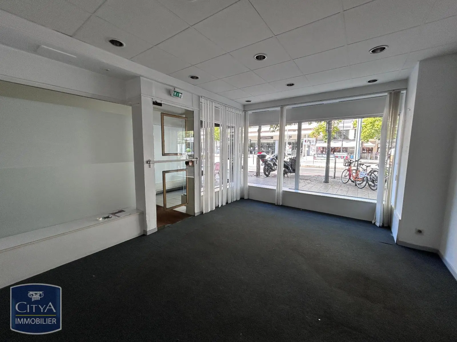 Photo 2 Local Commercial 30.58m²