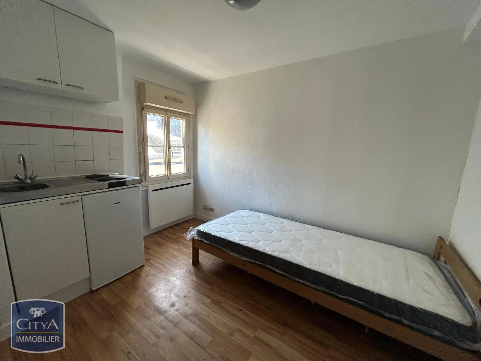Photo 1 Appartement 1 pièce 9.11m²