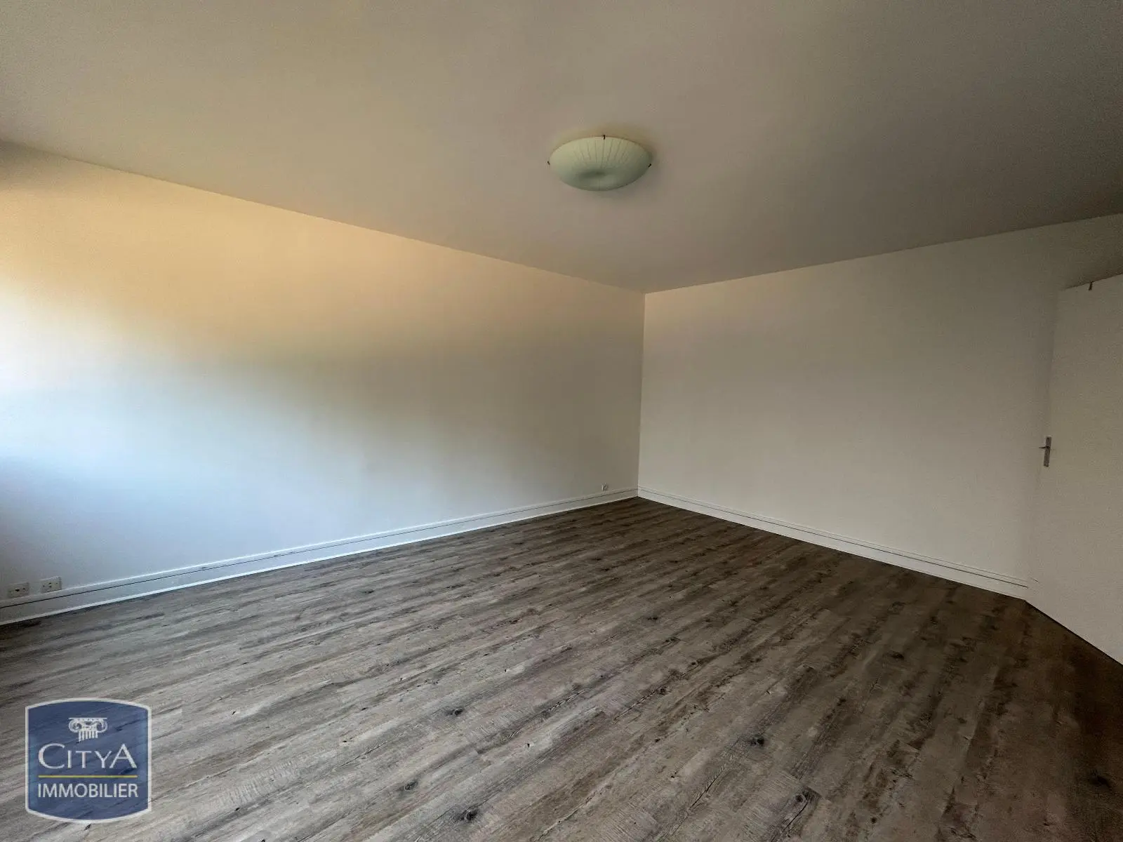 Photo 3 Appartement 1 pièce 32.34m²