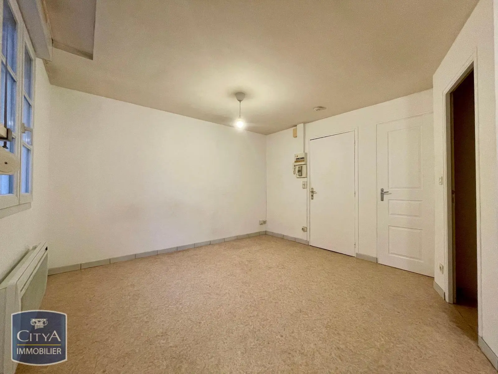 Photo 2 Appartement 1 pièce 23.62m²