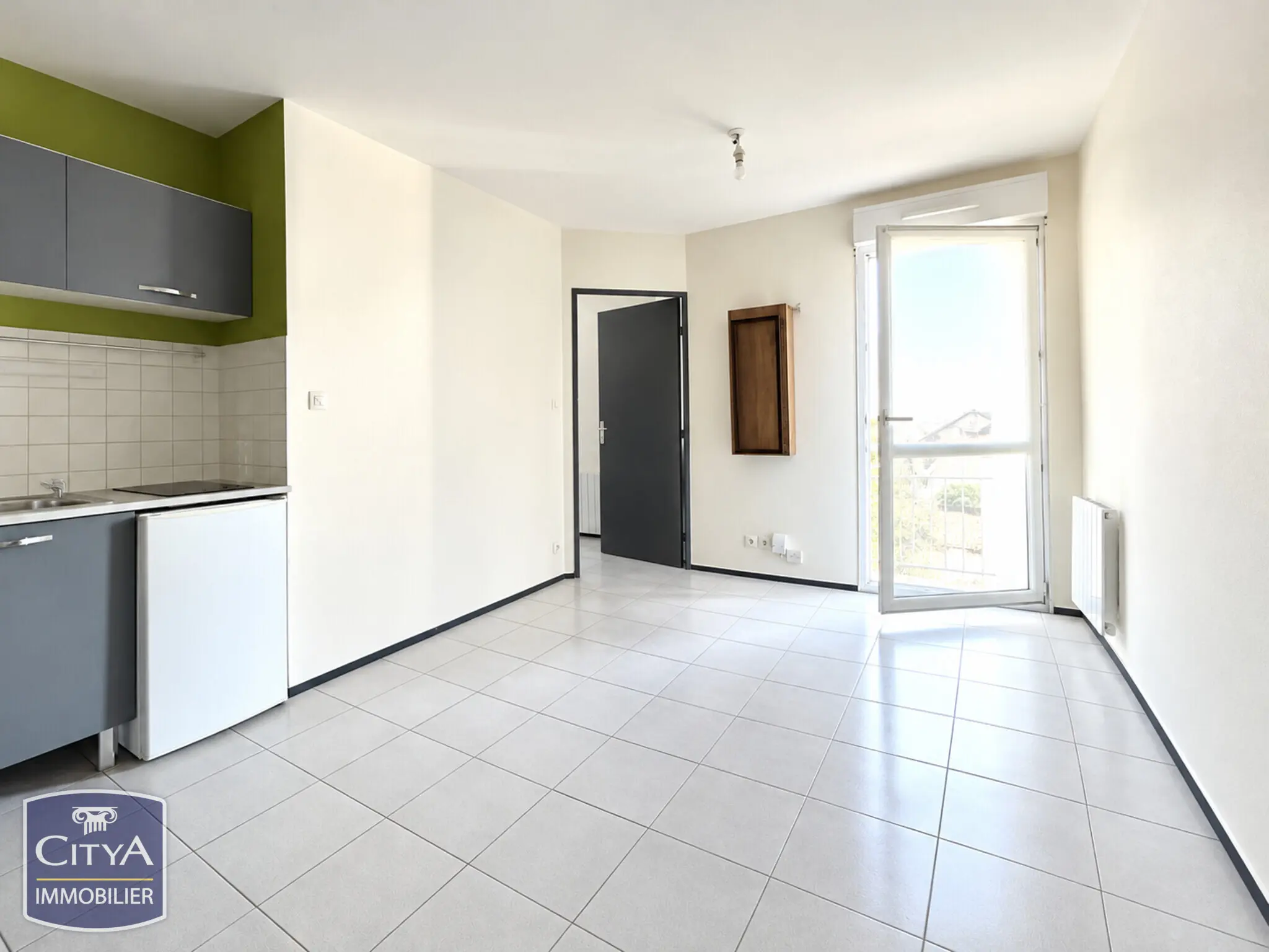 Photo 1 Appartement 2 pièces 27m²