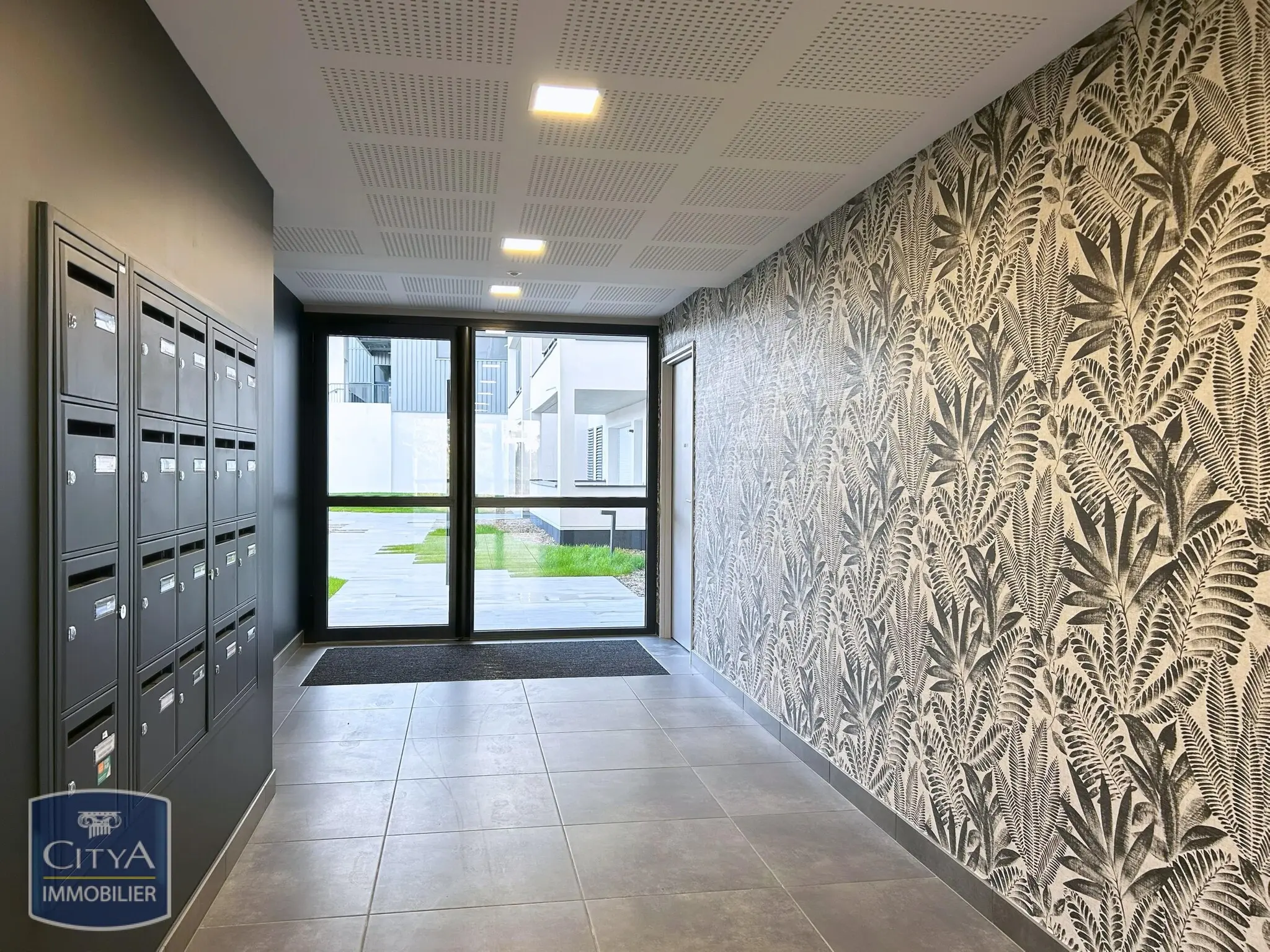 Photo 11 Appartement 1 pièce 37.68m²