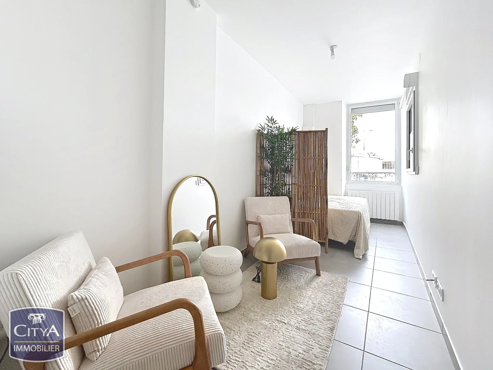 Photo 1 Appartement 1 pièce 18.9m²