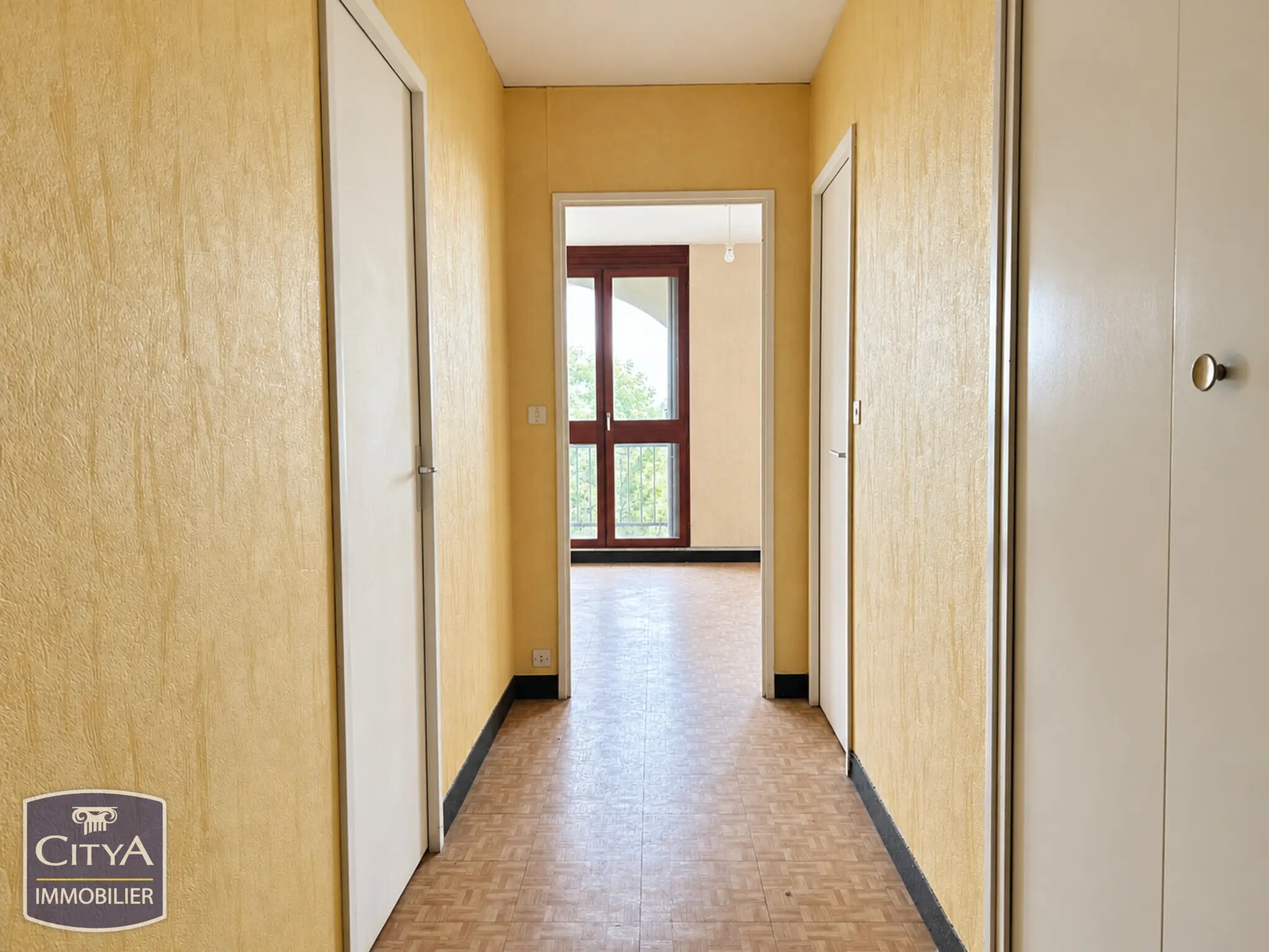 Photo 1 Appartement 1 pièce 37.43m²
