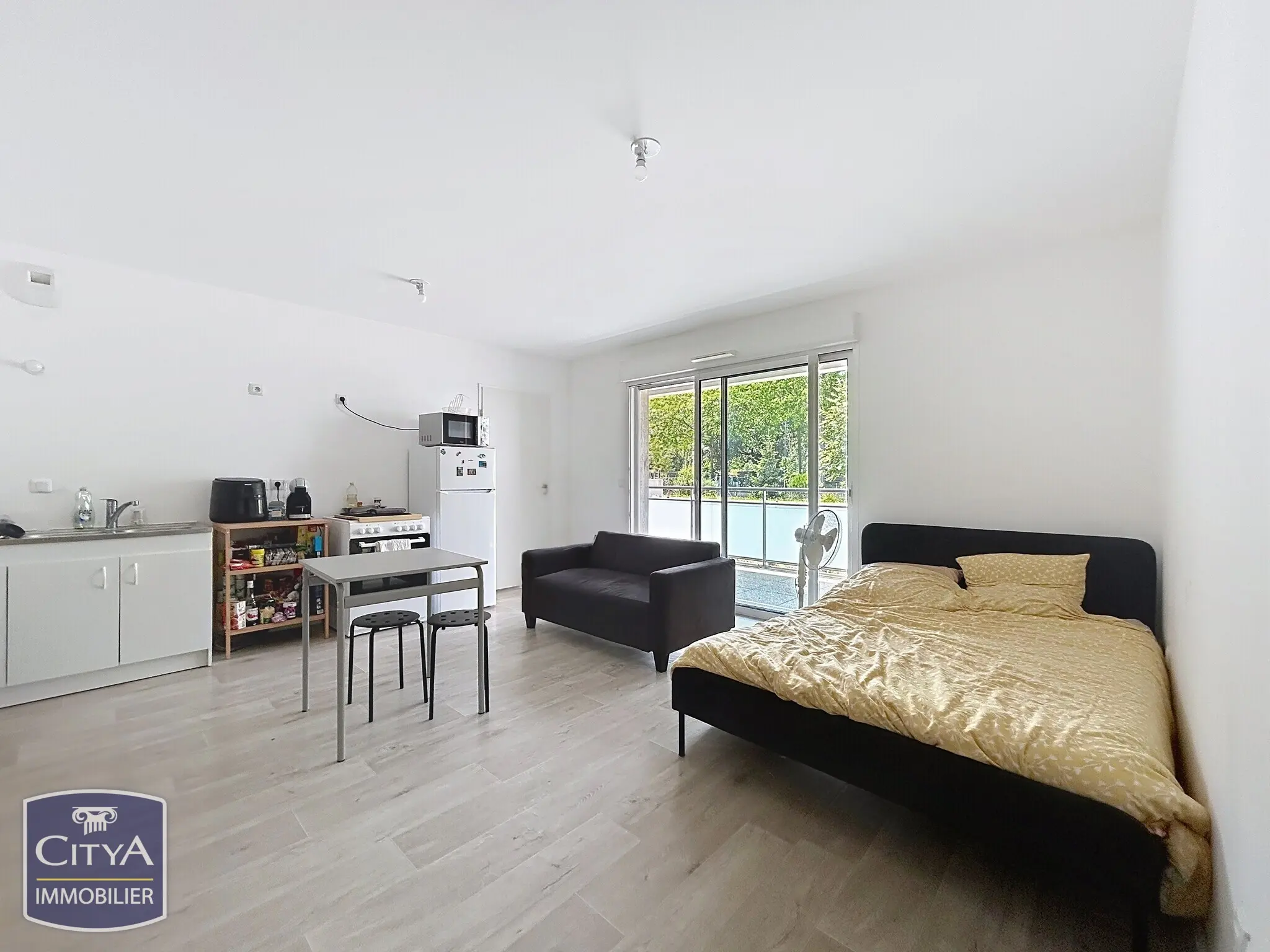 Photo 1 Appartement 1 pièce 33m²