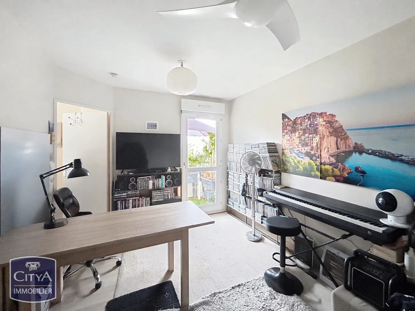 Photo 1 Appartement 1 pièce 24m²