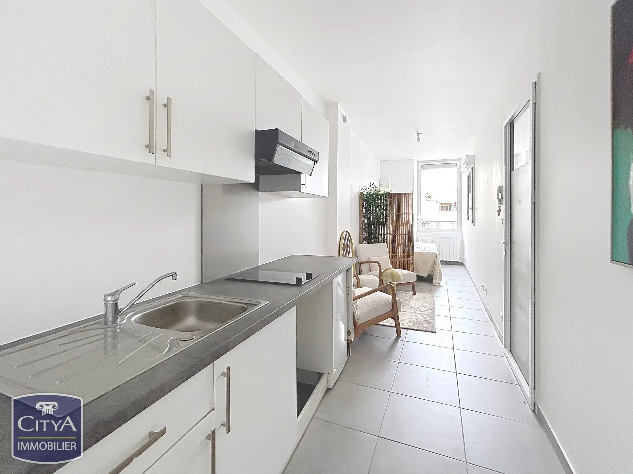 Photo 2 Appartement 1 pièce 18.9m²