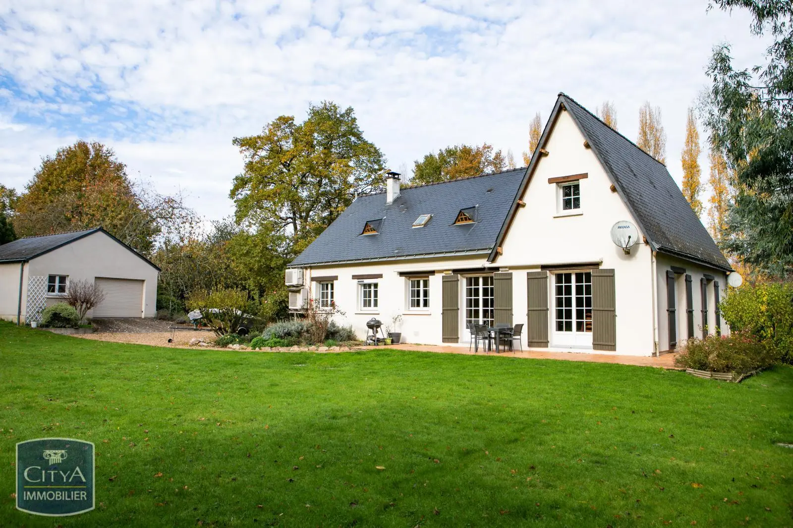 Photo 1 Maison 6 pièces 185m²