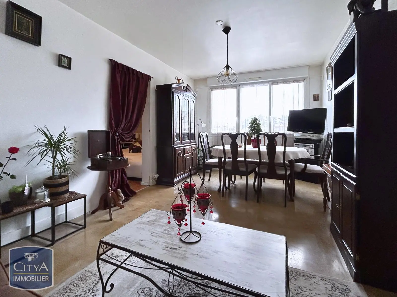 Photo 1 Appartement 1 pièce 49m²