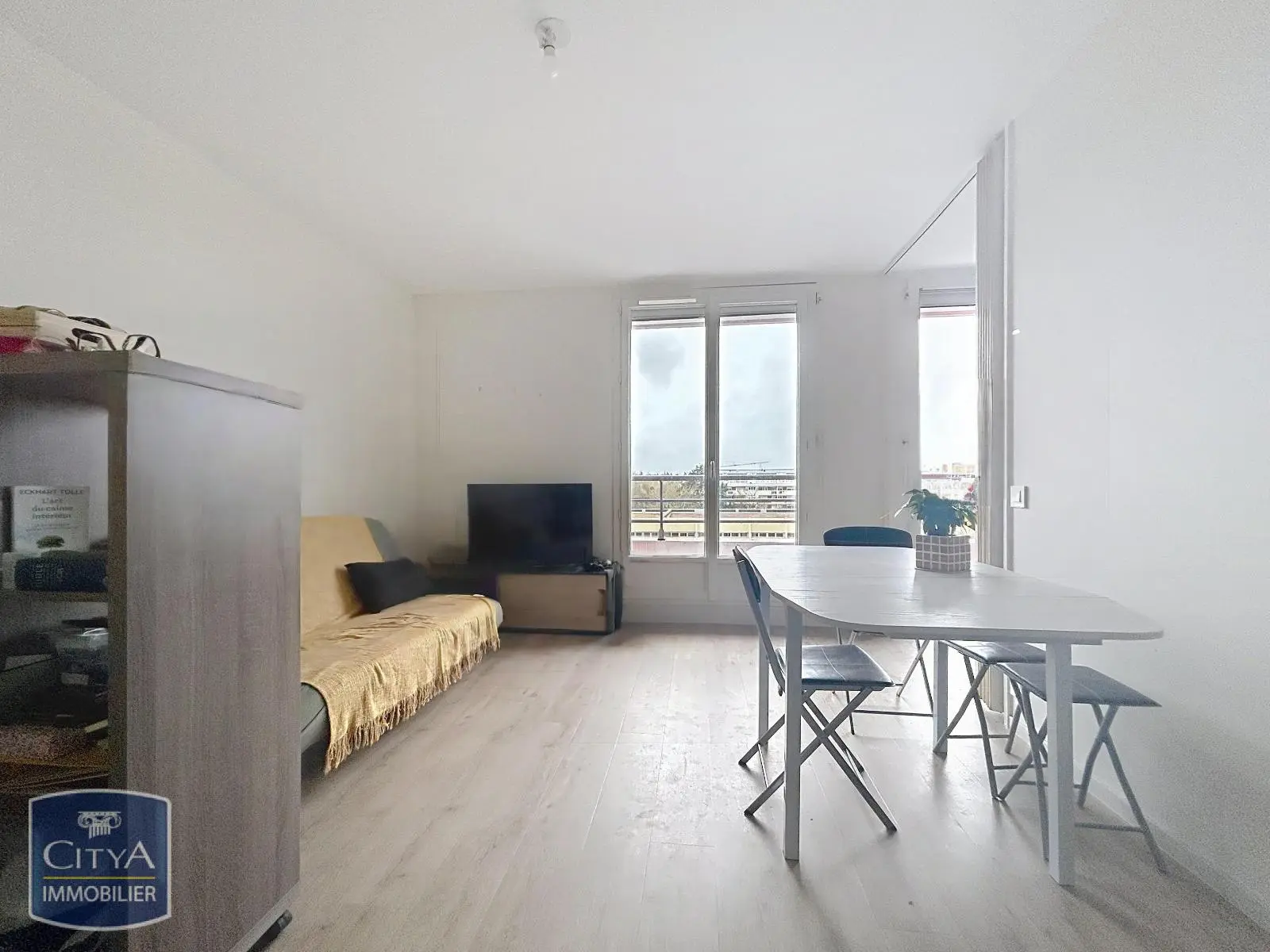 Photo 1 Appartement 1 pièce 31.94m²