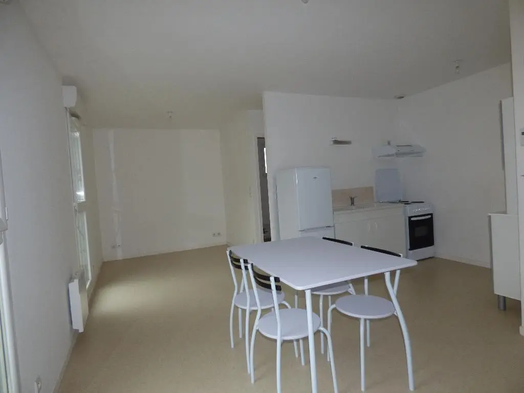Photo 3 Appartement 1 pièce 32.84m²