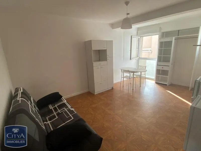 Photo 2 Appartement 1 pièce 22.1m²