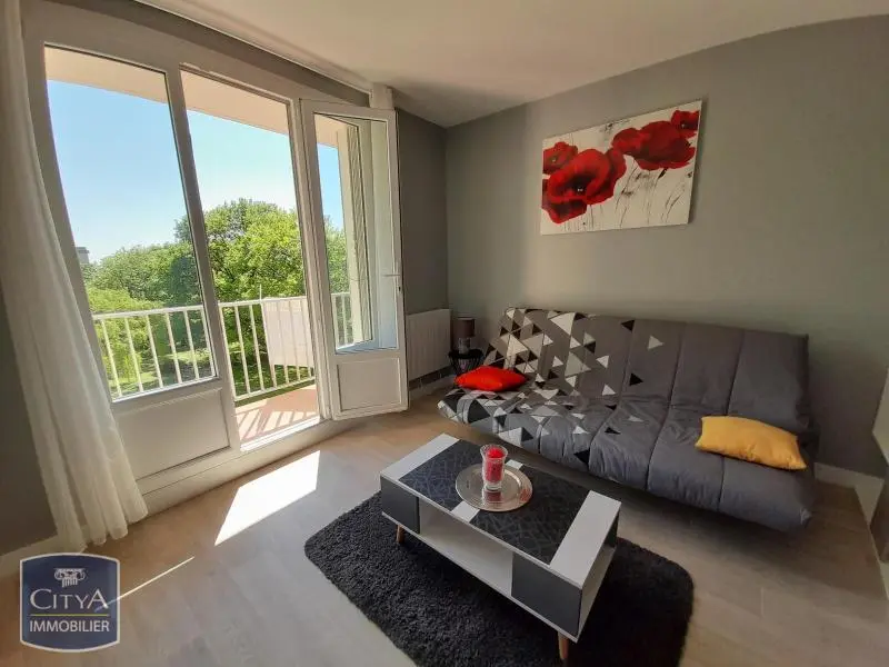 Photo 1 Appartement 1 pièce 27.95m²