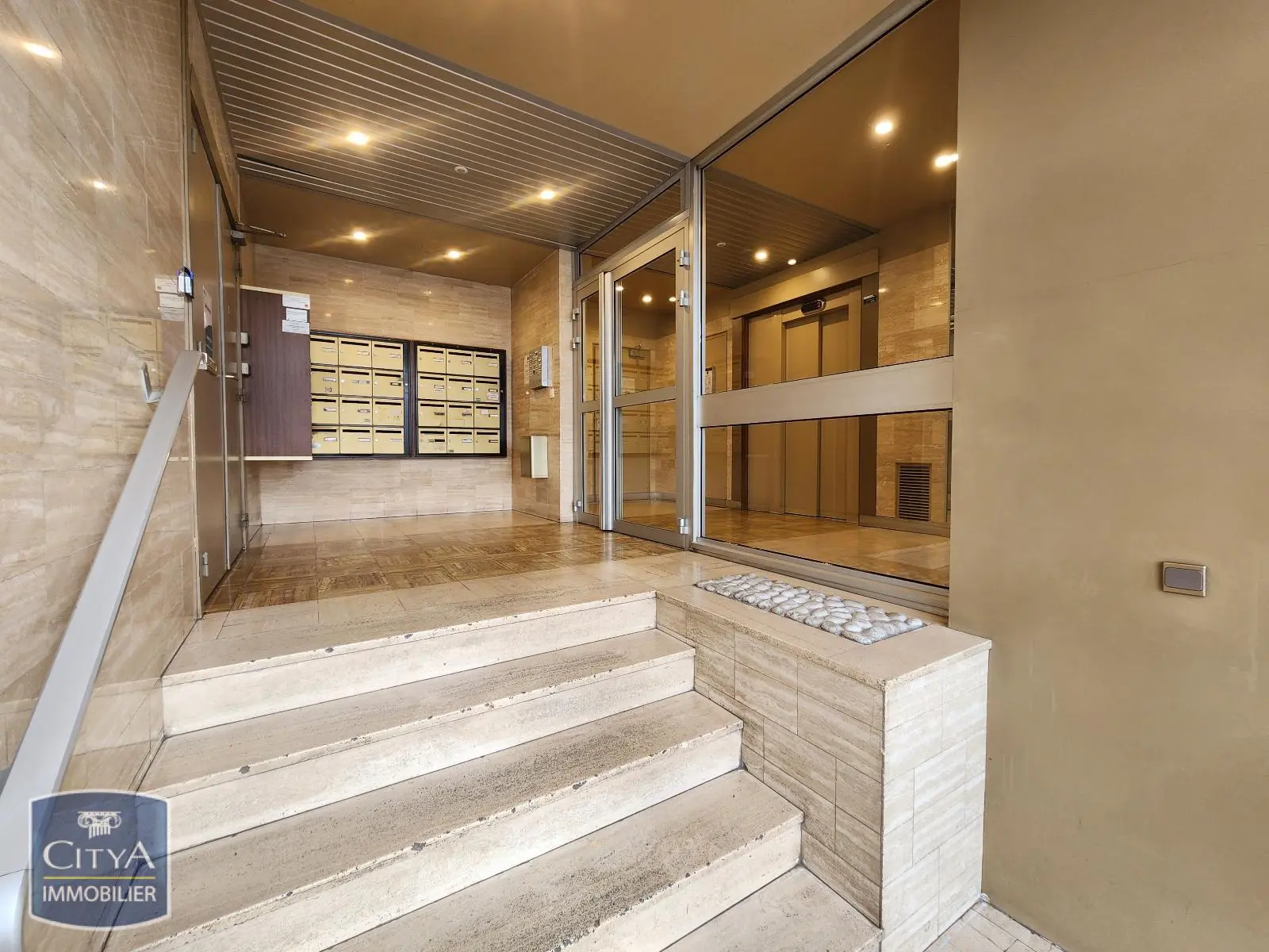 Photo 7 Appartement 1 pièce 31.71m²