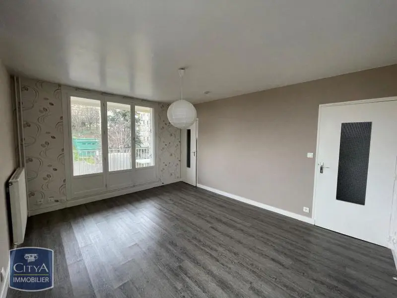 Photo 1 Appartement 1 pièce 27.78m²
