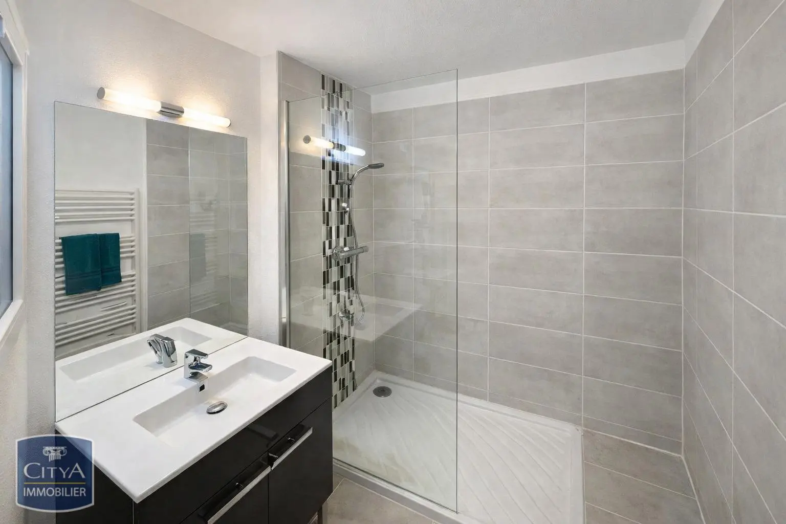 Photo 2 Appartement 1 pièce 27m²