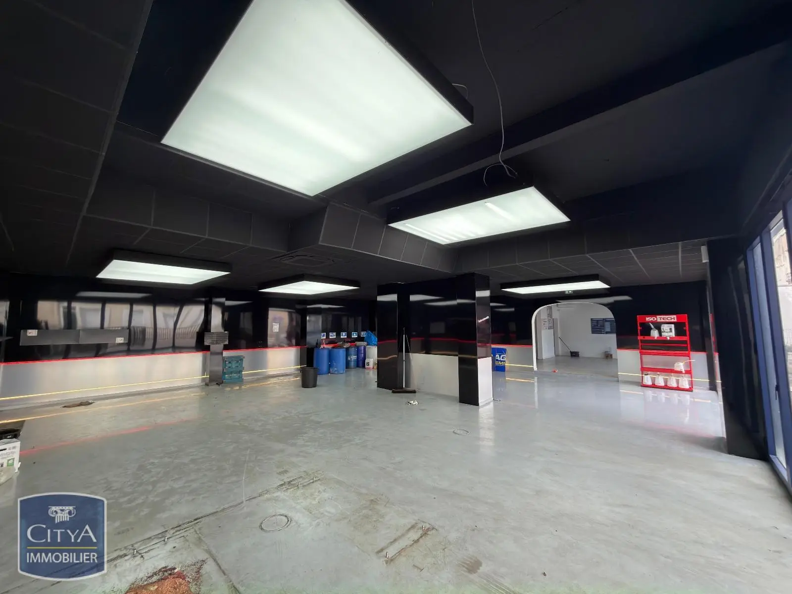 Photo 4 Local Commercial 213m²