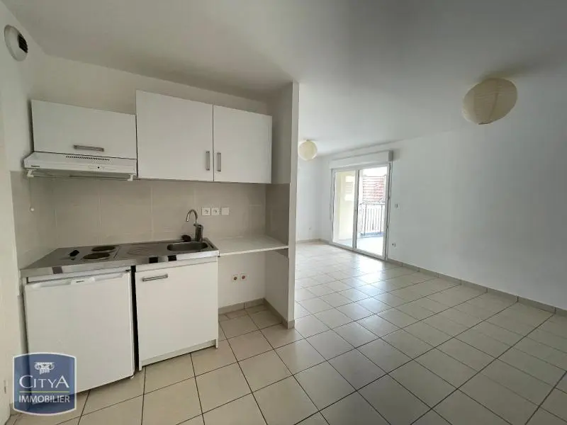 Photo 1 Appartement 1 pièce 30.5m²