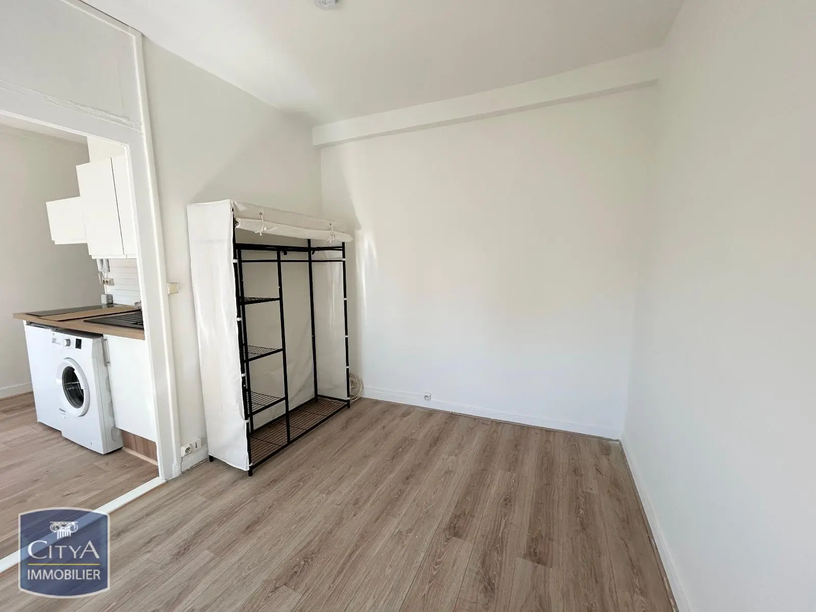 Photo 3 Appartement 1 pièce 17.16m²