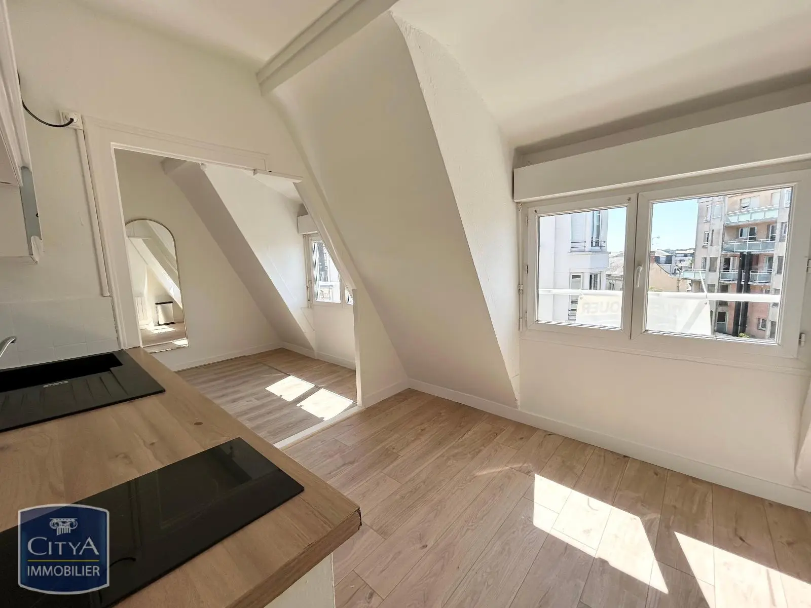 Photo 2 Appartement 1 pièce 17.16m²