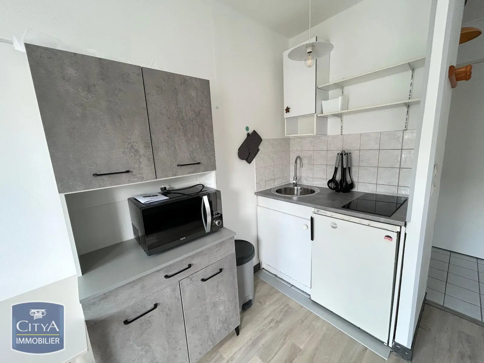 Photo 2 Appartement 1 pièce 19.94m²