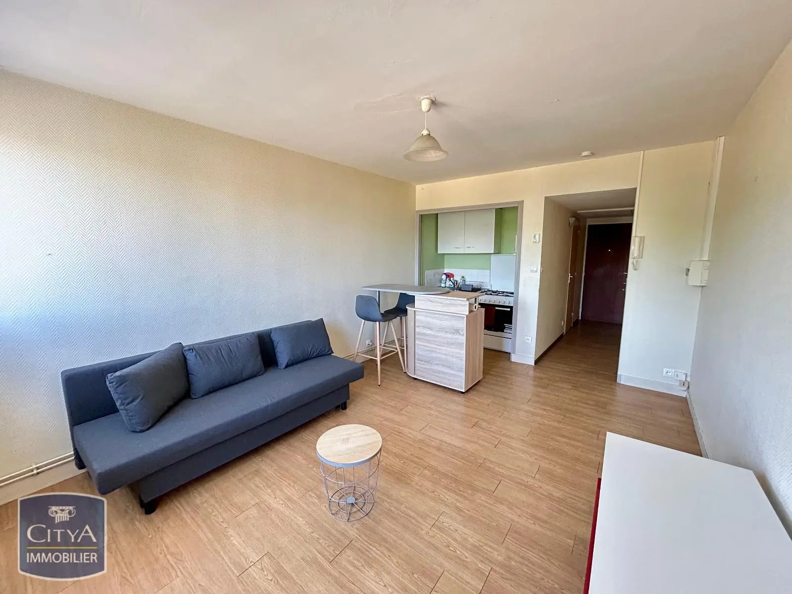 Photo 1 Appartement 1 pièce 26.97m²