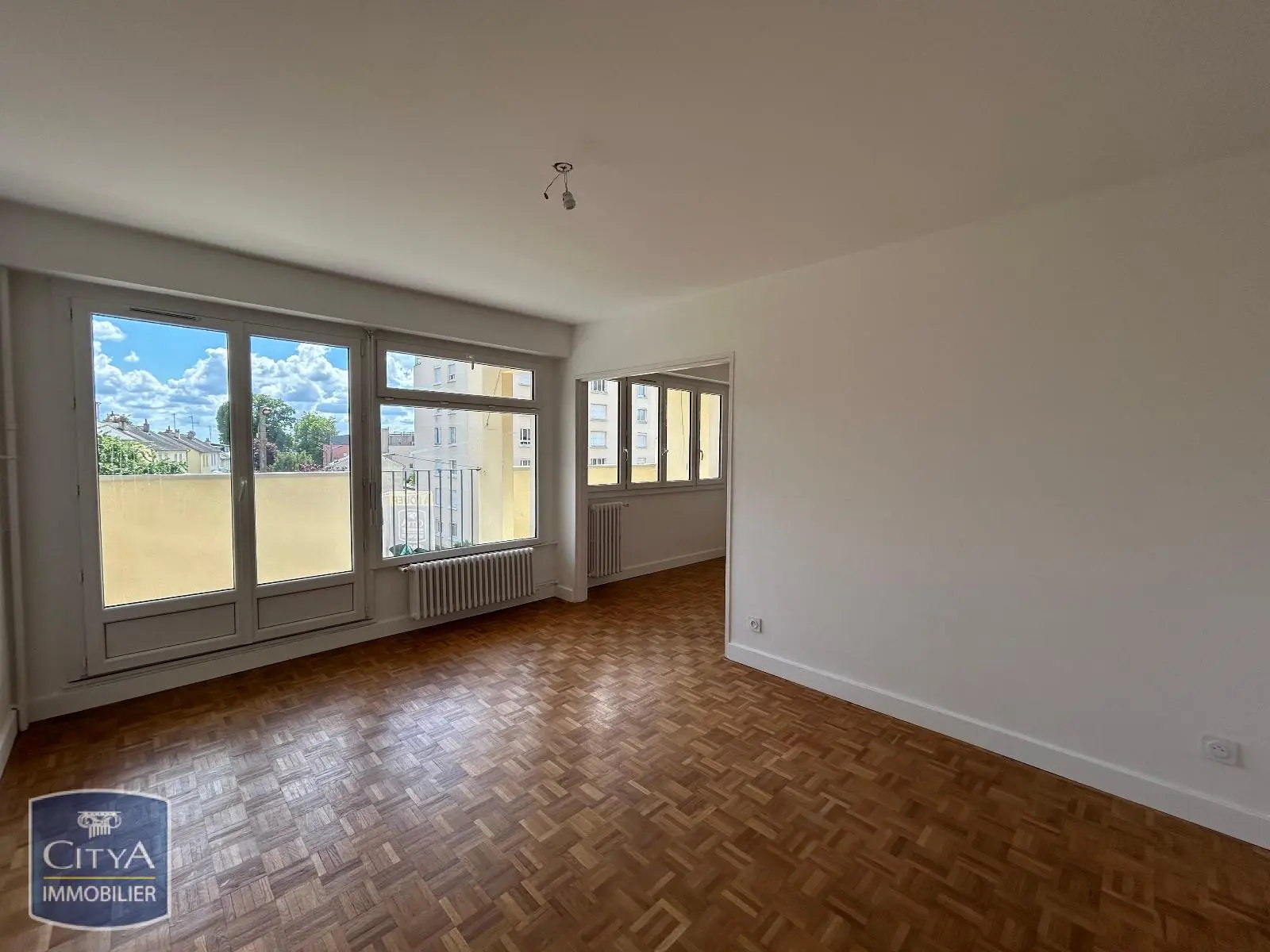Photo 1 Appartement 5 pièces 81.16m²