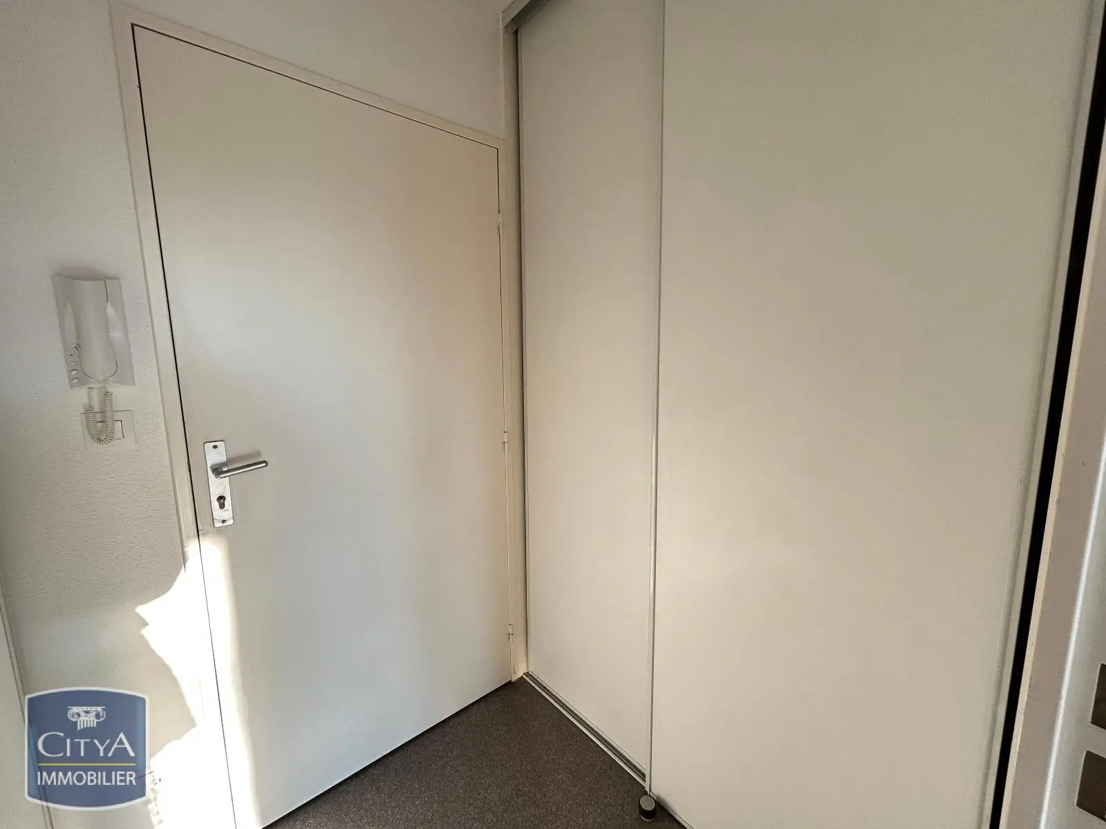 Photo 4 Appartement 1 pièce 27.7m²