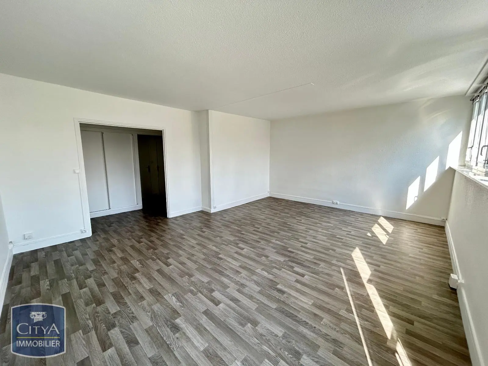 Photo 3 Appartement 5 pièces 81.31m²
