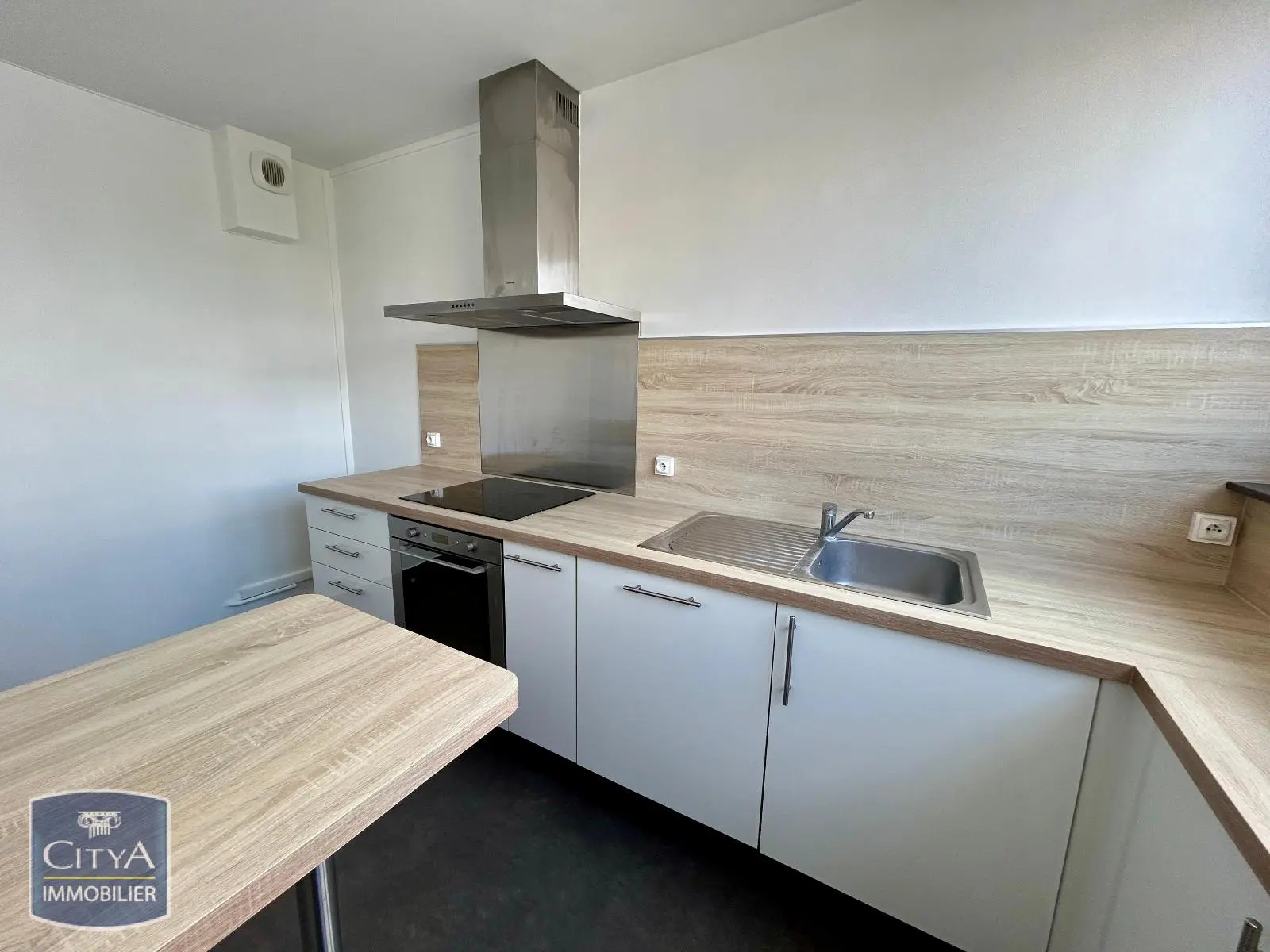 Photo 2 Appartement 5 pièces 81.31m²