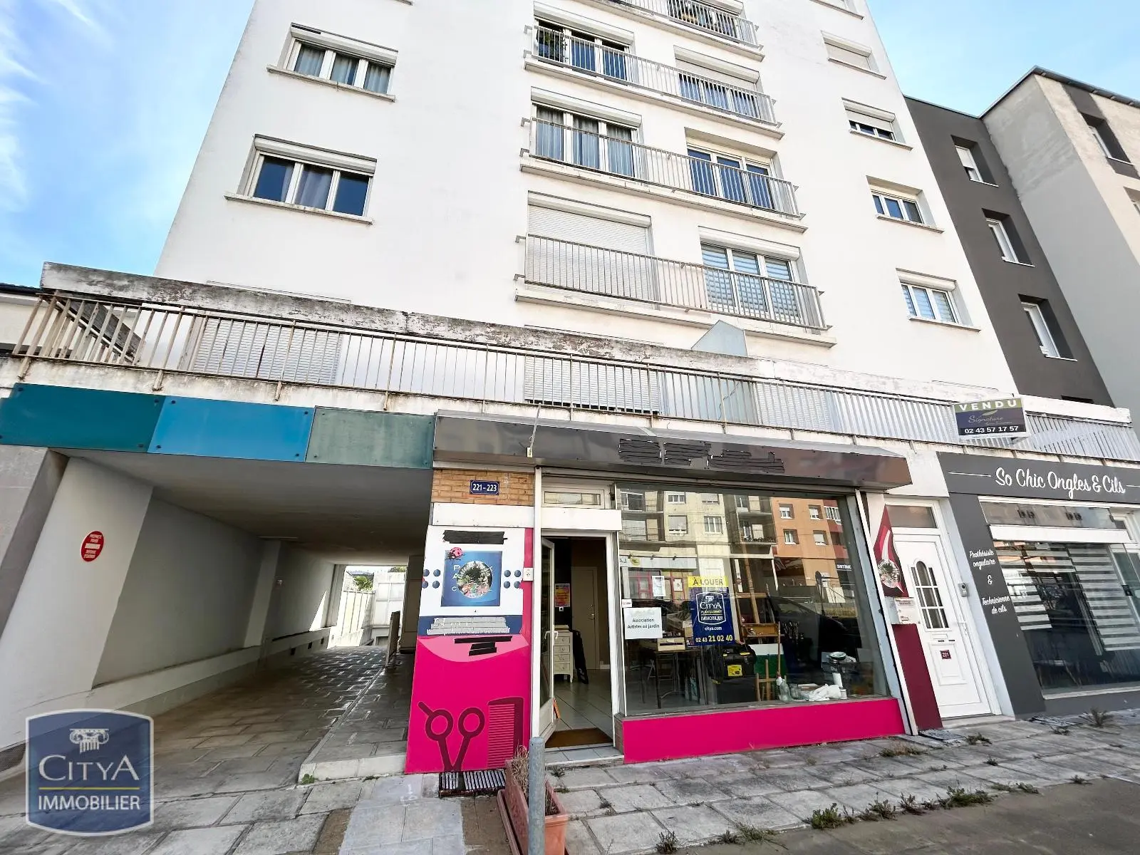 Photo 4 Local Commercial