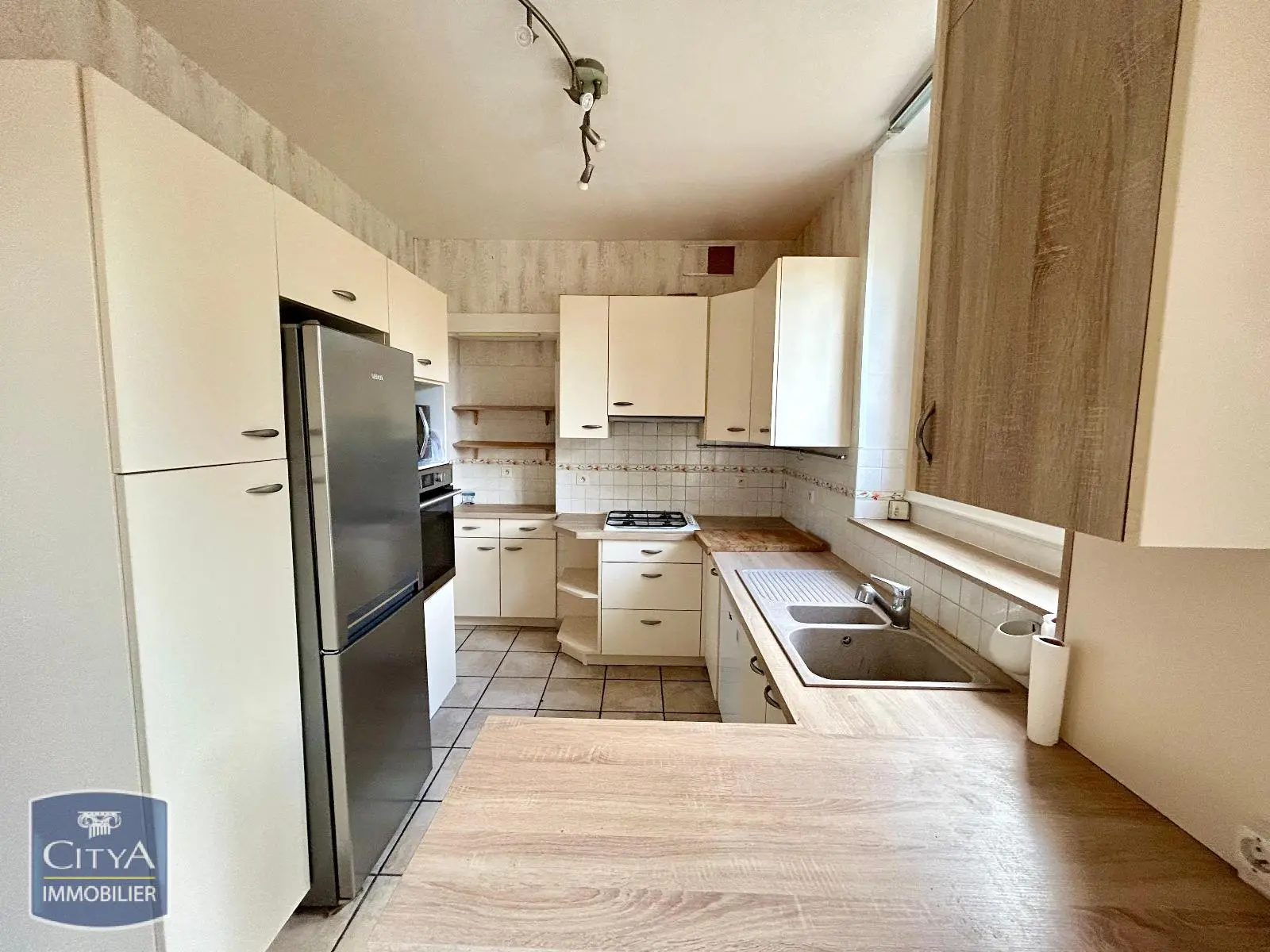 Photo 3 Maison 8 pièces 179.82m²